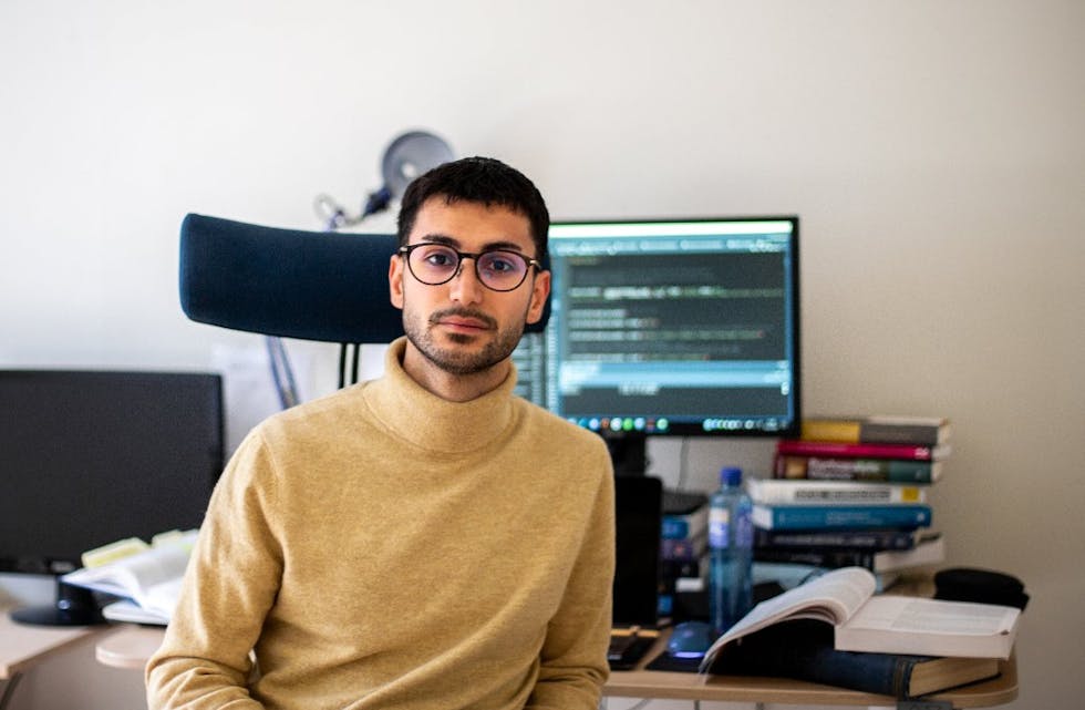 Omid Ebrahimi skal studere folks pyskiske helse under koronakrisa. Foto: Nora Paulsen Skjerdingstad