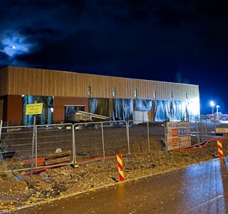  Byggingen av Kongsvingers nye brannstasjon har bydd på store utfordringer. Foto: Pål Sønsteli 