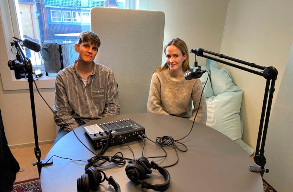 Fredag vil Elias Dahlen og Anna Huseby dele sine erfaringer med å lage podkasten «Røynda». Foto: Geir K. Hus