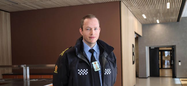 Politioverbetjent og tillitsvald Ole Kristoffer Tveiten har blitt intervjua av Nordhordland og TV2 om ressursmangelen i politiet. Foto: Foto: Karoline Nordgulen, Nordhordland